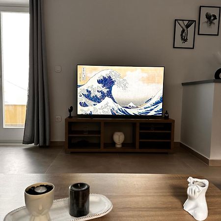 Sky Apartment แอร์มูโปลี ภายนอก รูปภาพ